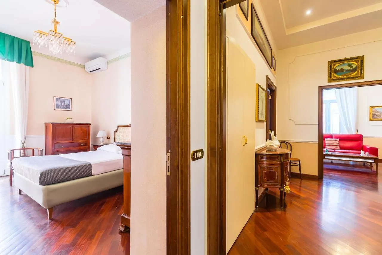 Grand Classic Apartment At San Martino By Napoliapartments 0*, Νάπολη