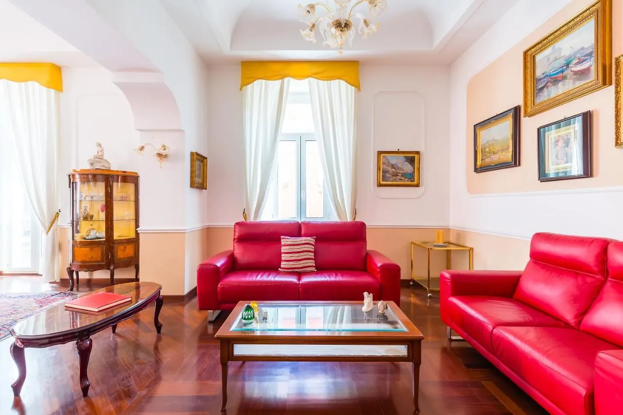 Grand Classic Apartment At San Martino By Napoliapartments 0*, Neapol